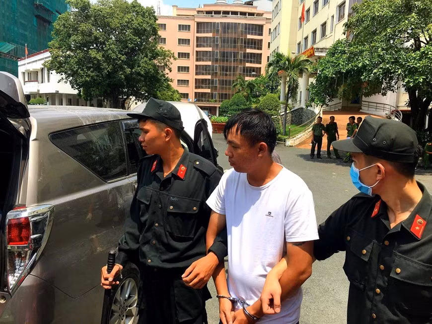 Trans-national drug traffickers arrested in HCM City ảnh 1