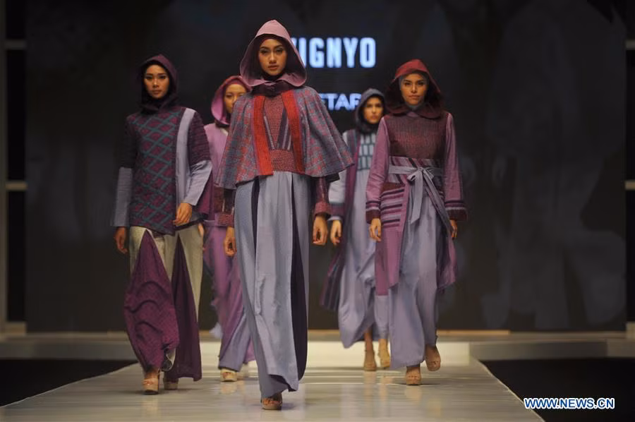 Indonesia targets to become world’s Muslim fashion centre by 2020 ảnh 1