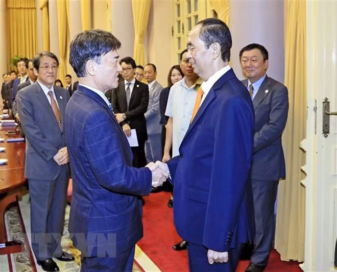 President receives special advisor of Mainichi newspaper ảnh 1