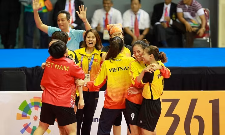 Women’s sepak takraw team succeeds in changing medal colour ảnh 1