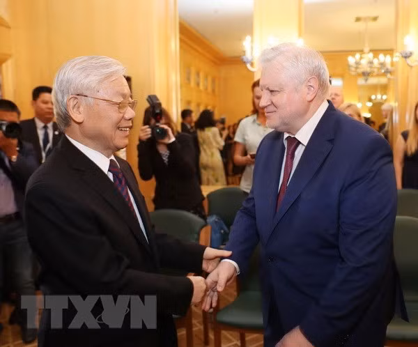 Party leader meets with Chairman of A Just Russia party ảnh 1