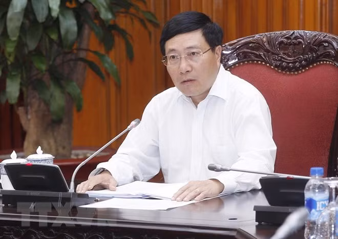Meeting reviews preparations for WEF ASEAN ảnh 1