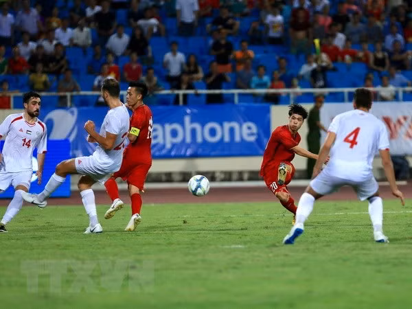 Vietnam beats Palestine 2-1 at U23 International Championship ảnh 1