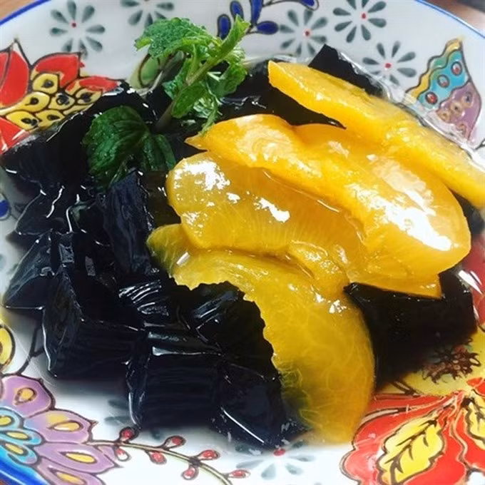 Cao Bang Grass Jelly: A summertime treat ảnh 1