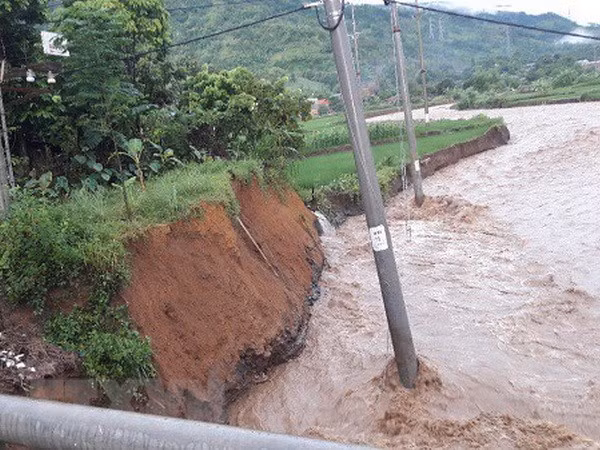 Northern localities heavily suffered from floods, landslides ảnh 1