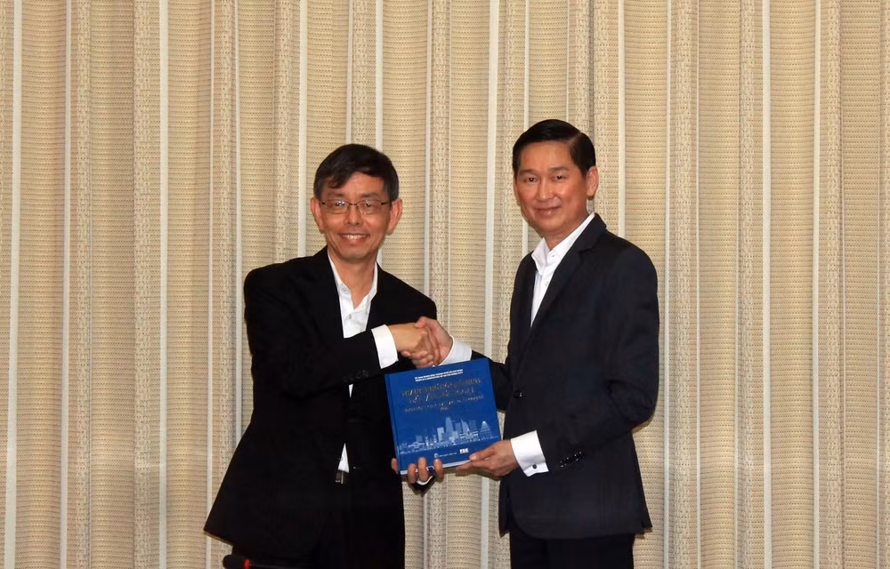 HCM City, Singapore to bolster ties in smart city building ảnh 1