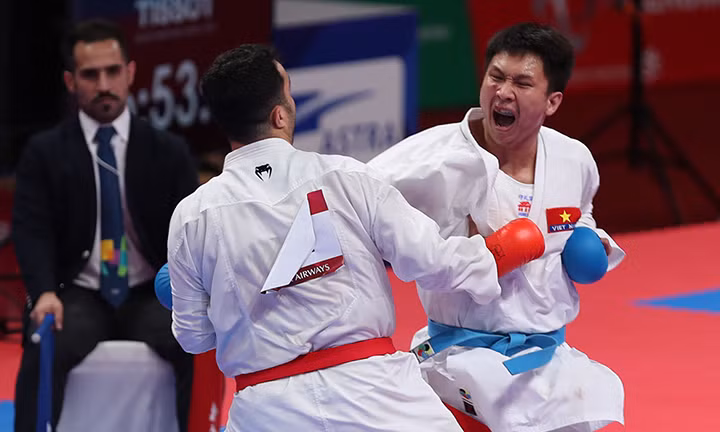 ASIAD 2018: Vietnam grabs a silver in Karate ảnh 1
