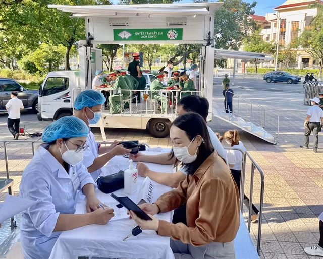 As COVID-19 cases rise again, experts insist on more vigilance ảnh 1