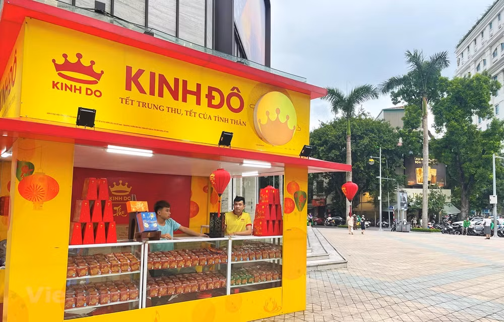 Moon cake market gets bustling ahead of Mid-Autumn Festival ảnh 2