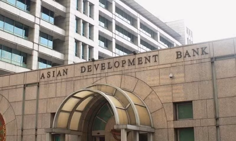 ADB raises growth forecast for Philippines to 6.5% ảnh 1