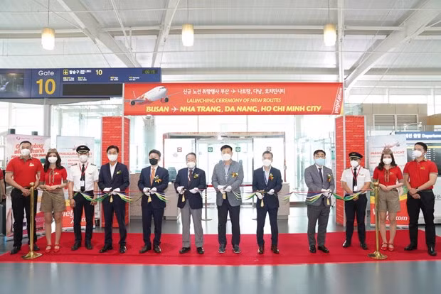 ☕ Afternoon briefing on July 26 ảnh 2