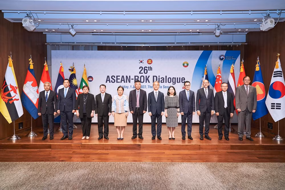 RoK attaches importance to relations with ASEAN ảnh 1