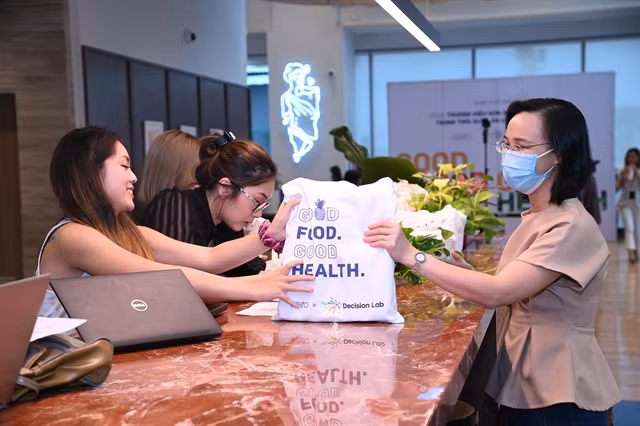 Clear information helps F&B brands attract customers: researcher ảnh 1