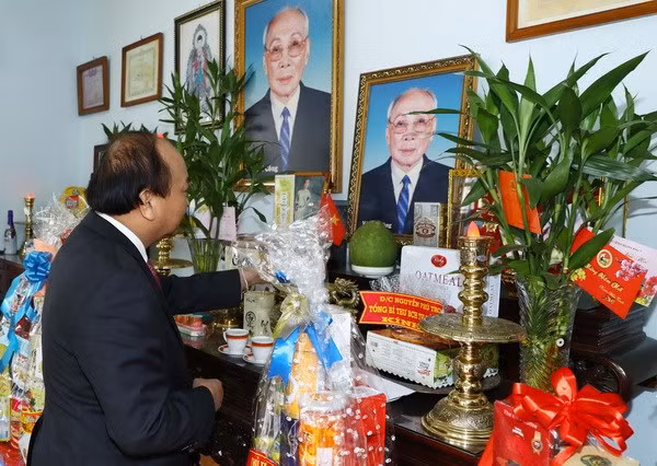 PM pays tribute to late Government, State leaders ảnh 1