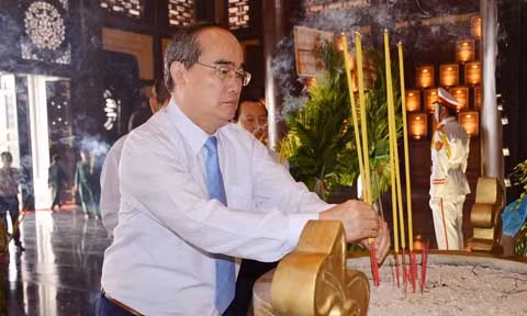 Function of former revolutionists held in HCM City ảnh 1
