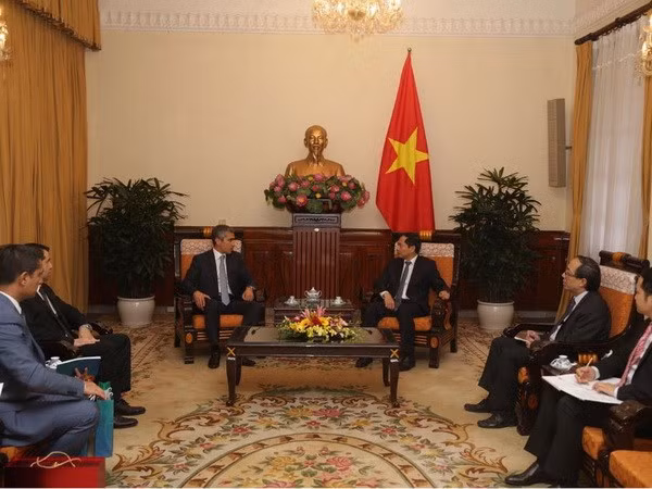 Vietnam enhances cooperation with Azerbaijan ảnh 1