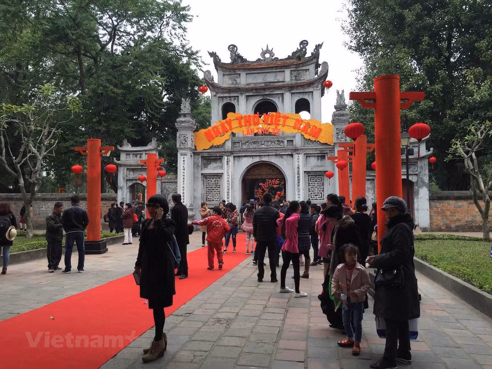 Vietnam Poetry Day 2018 to feature various activities ảnh 1