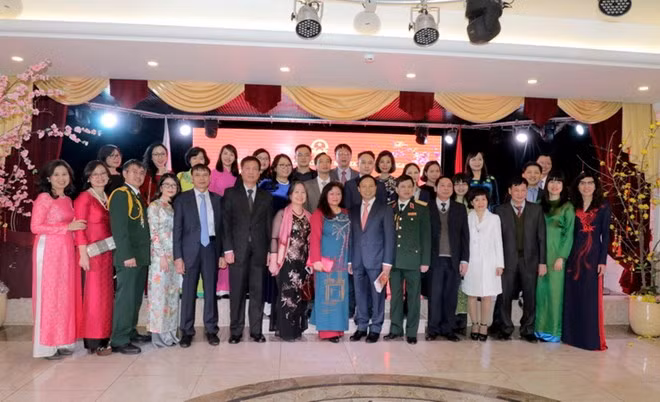 Various activities mark Vietnamese New Year in Russia, Germany ảnh 1
