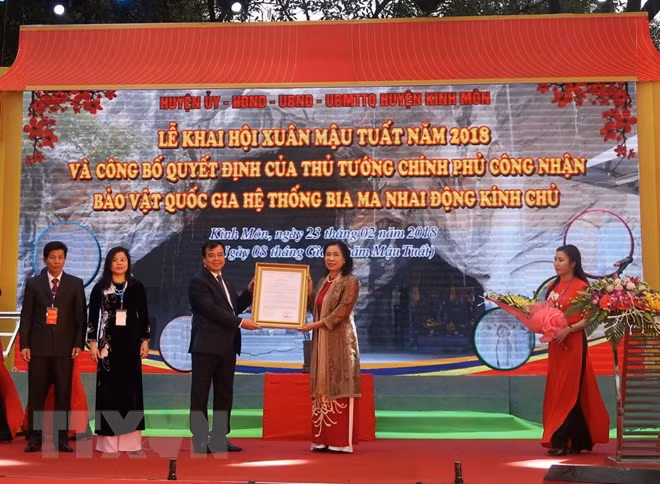 Hai Duong: Inscriptions carved on cliff recognised as national treasure ảnh 1