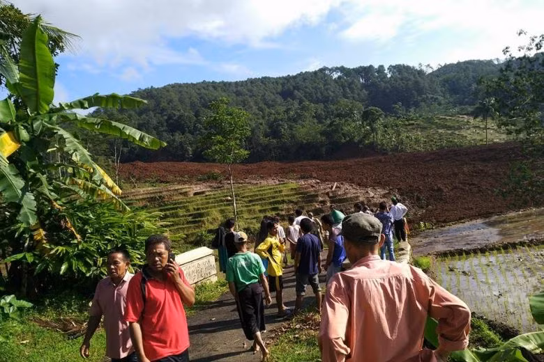 Indonesia: 11 missing in Central Java landslide ảnh 1