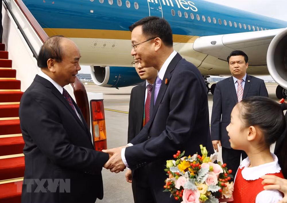 Prime Minister arrives in Shanghai for CIIE 2018 ảnh 1 Prime Minister arrives in Shanghai for CIIE 2018 ảnh 1