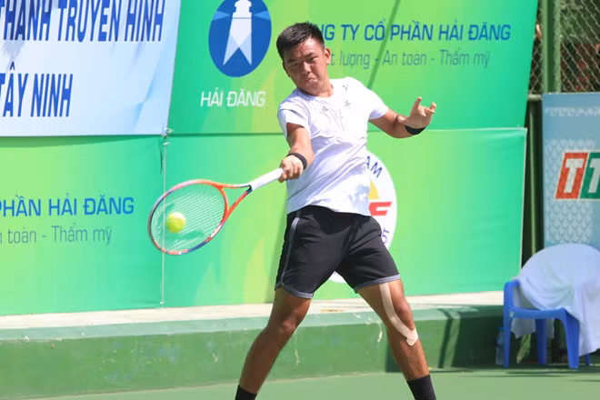 Nam becomes runner-up at Vietnam F5 Futures ảnh 1