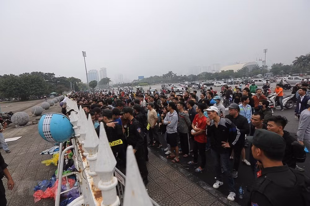 Ticket demand for Vietnam-Malaysia match increases ảnh 1