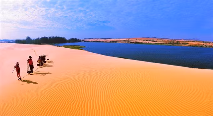 Ministry works on documentaries to advertise tourism ảnh 1