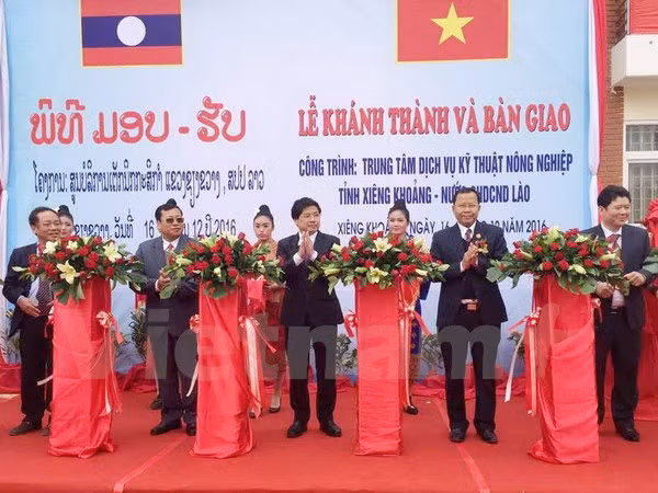 Vietnam helps Laos build agricultural technical service centre ảnh 1