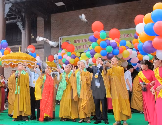 Greetings to Central Highlands Buddhists on Buddha’s birthday ảnh 1