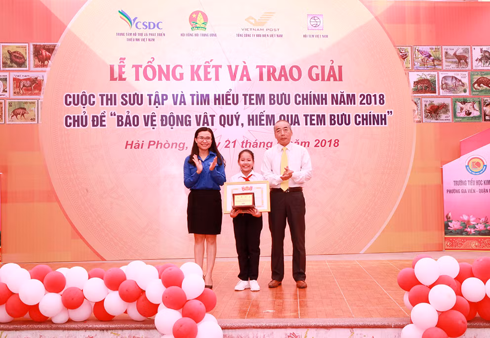 Awards presented for 2018 postage stamp contest for children ​ ảnh 1