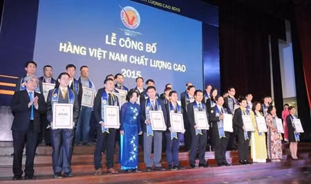 Vietnamese firms win high-quality award ảnh 1