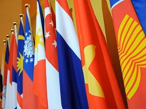 ASEAN looks toward self-reliance, creativity, sustainable development ảnh 1