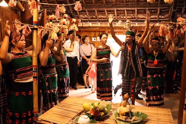 Civil engagement for ethnic minorities ảnh 1