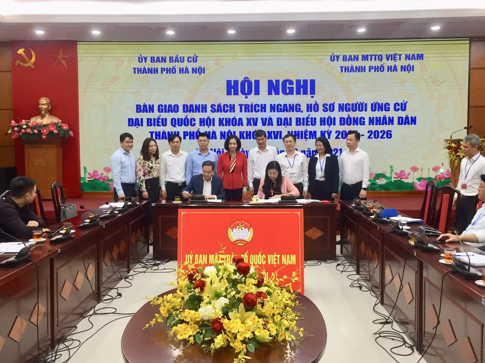 Hanoi has 33 self-nominated candidates for upcoming elections ảnh 1