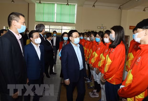 Hanoi leader inspects works for SEA Games 31, ASEAN Para Games 11 ảnh 2