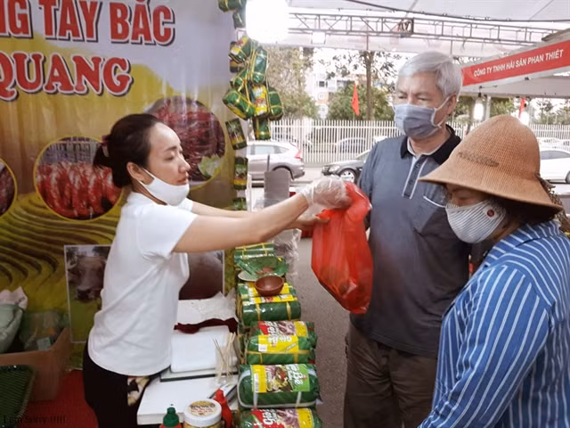 Hanoi to organise five goods weeks to stimulate consumption ảnh 1