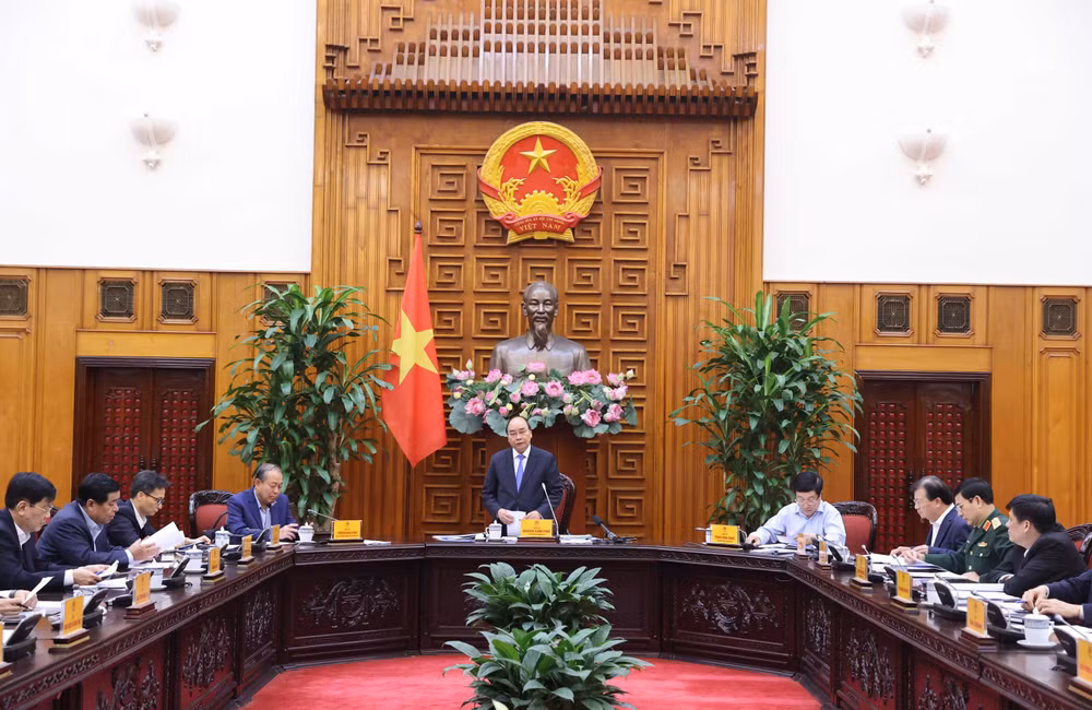 Cabinet permanent members discuss mid-term budget allocation ảnh 1 Cabinet permanent members discuss mid-term budget allocation ảnh 1