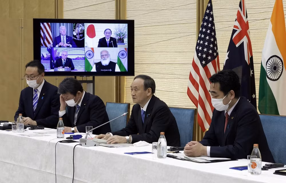 Japanese PM proposes more cooperation between Quad and ASEAN countries ảnh 1