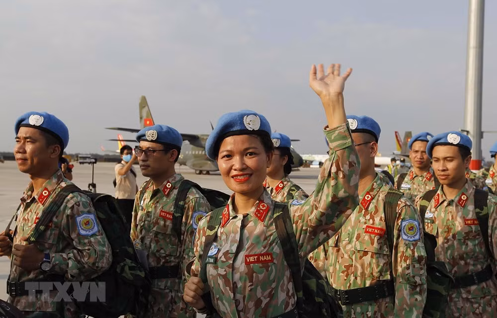 Ceremony held to bid farewell to staff of level-2 field hospital No.3 to South Sudan ảnh 1 Ceremony held to bid farewell to staff of level-2 field hospital No.3 to South Sudan ảnh 1
