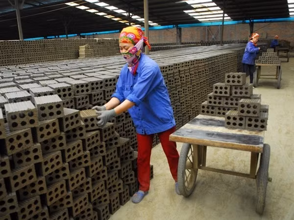 Only 30 percent of SMEs have access to bank loans ảnh 1