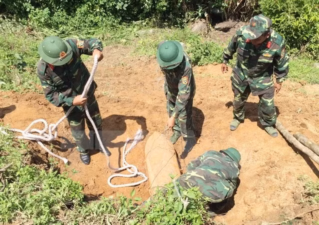 Unexploded bombs found in Dak Lak province ảnh 1 Unexploded bombs found in Dak Lak province ảnh 1