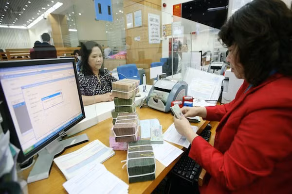 State budget collection hits over 623 trillion VND in eight months ảnh 1 State budget collection hits over 623 trillion VND in eight months ảnh 1