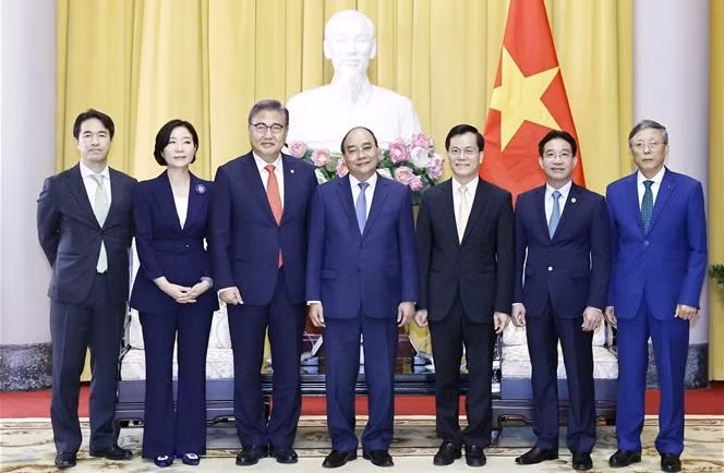 President Nguyen Xuan Phuc calls for more ODA from RoK ảnh 1
