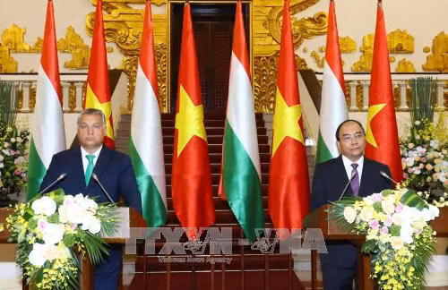 Vietnam, Hungary issue joint statement ảnh 1