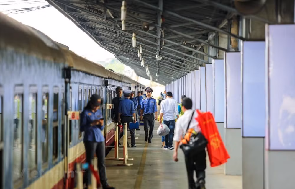 Rail transport market share shrinking ảnh 1