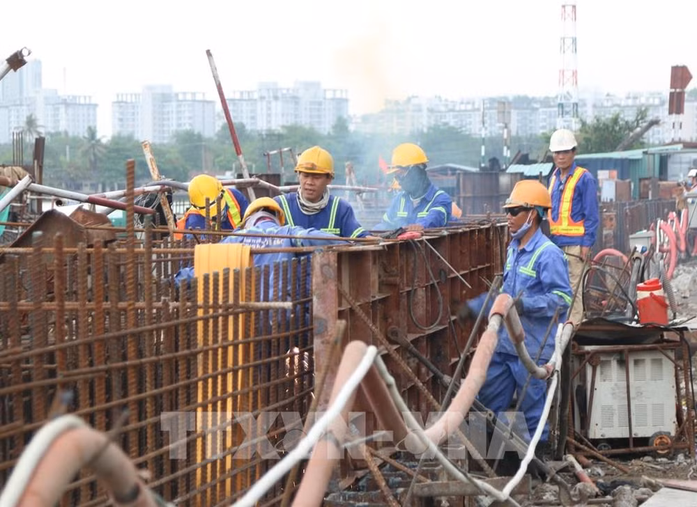 HCM City: 90-percent workload of 10 trillion VND anti-flooding project completed ảnh 1