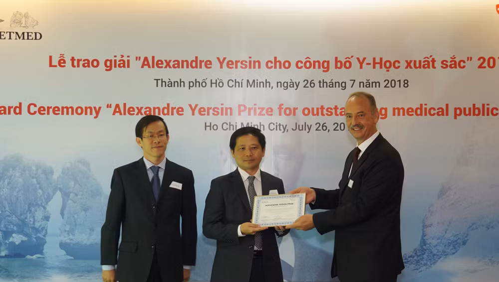 Winners of Alexandre Yersin Award honoured ảnh 1