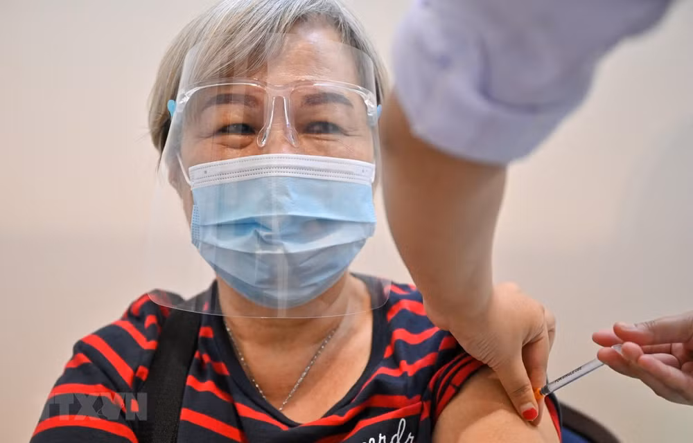 Malaysia on track to achieve herd immunity: PM ảnh 1