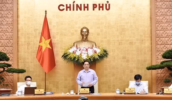 PM chairs Government meeting on law building ảnh 1 PM chairs Government meeting on law building ảnh 1